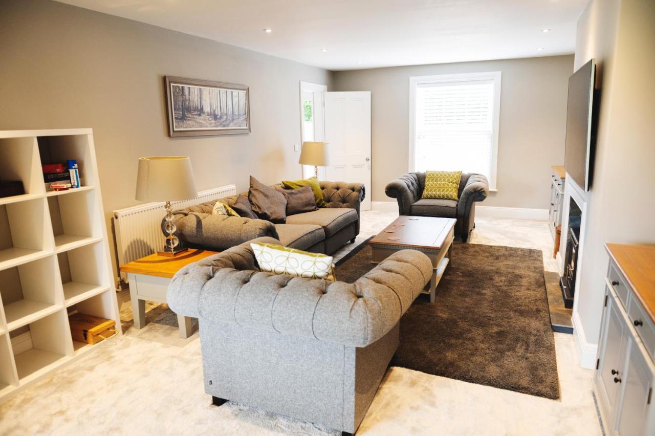 Large Country House - Hot Tub - Pool Table - Bbq - 5 Bedrooms - Log Burner Three Legged Cross Exteriör bild