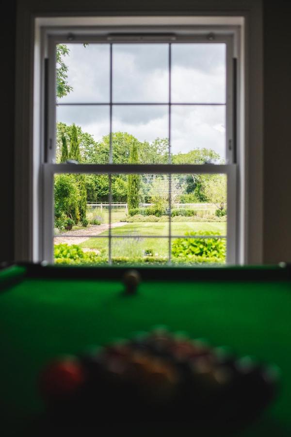 Large Country House - Hot Tub - Pool Table - Bbq - 5 Bedrooms - Log Burner Three Legged Cross Exteriör bild