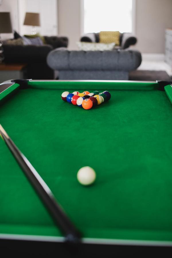 Large Country House - Hot Tub - Pool Table - Bbq - 5 Bedrooms - Log Burner Three Legged Cross Exteriör bild