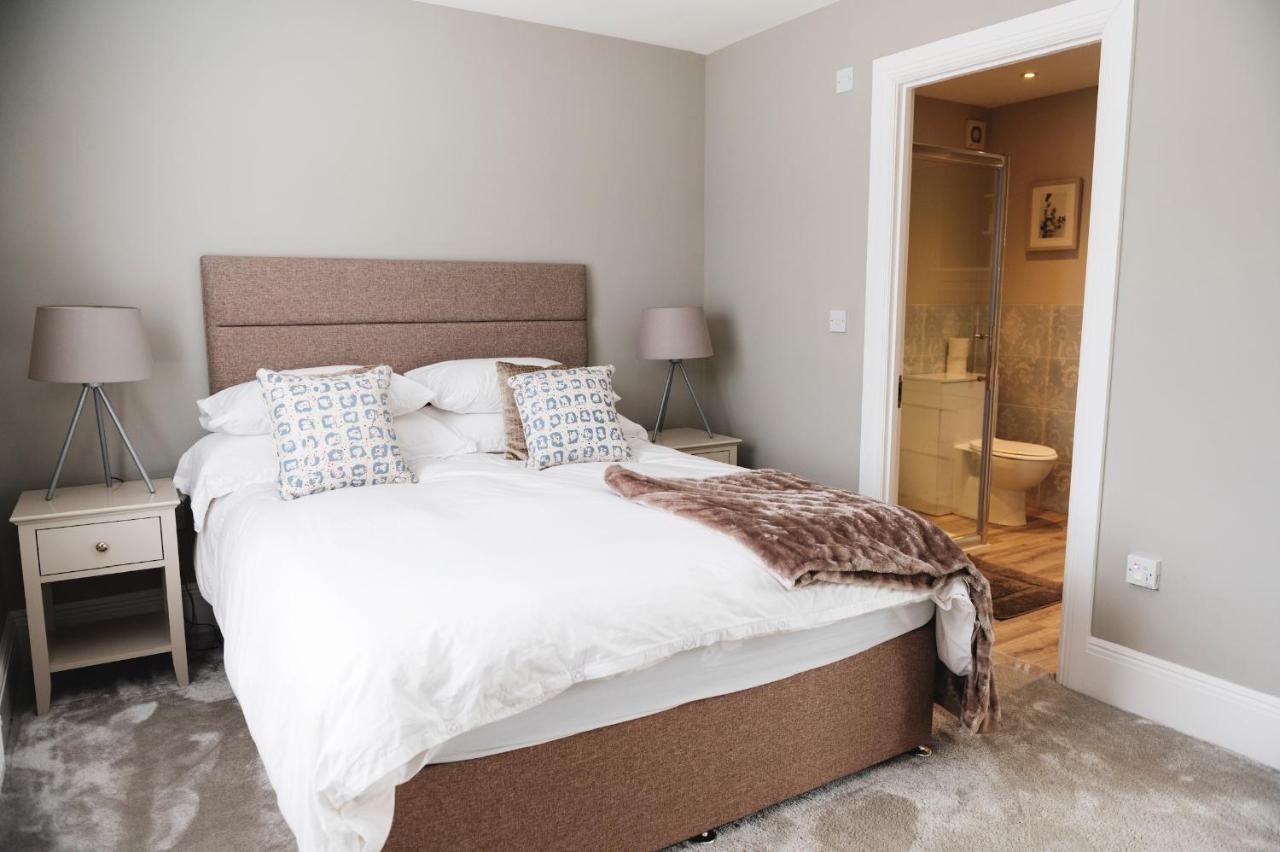 Large Country House - Hot Tub - Pool Table - Bbq - 5 Bedrooms - Log Burner Three Legged Cross Exteriör bild