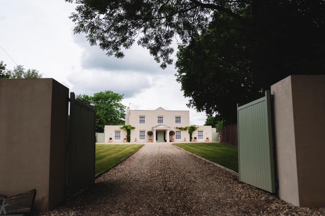 Large Country House - Hot Tub - Pool Table - Bbq - 5 Bedrooms - Log Burner Three Legged Cross Exteriör bild