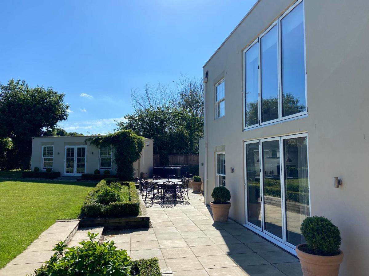Large Country House - Hot Tub - Pool Table - Bbq - 5 Bedrooms - Log Burner Three Legged Cross Exteriör bild